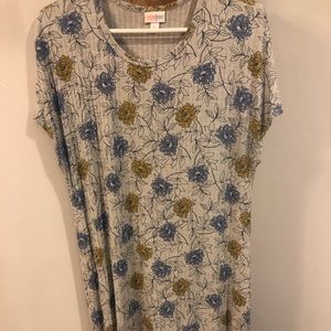 Lularoe Maria size Medium